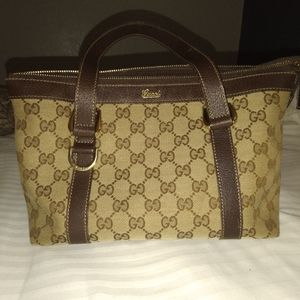 Mid-size Gucci purse